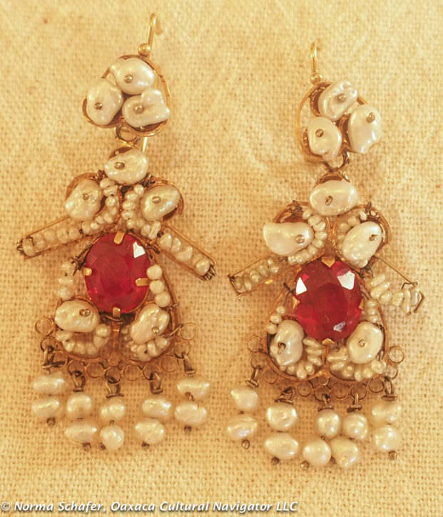 Vintage 10K Gold filigree + pearl earrings, Muñeca's, 2-1/8" long, $350 USD